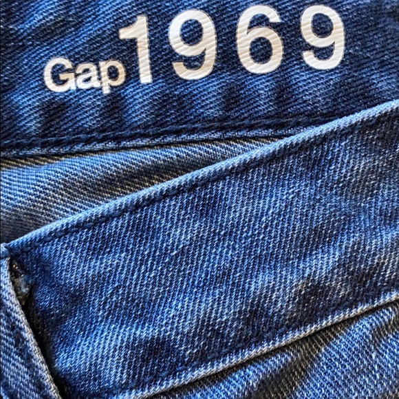 ✨NEW✨GAP 1969 BLUE DENIM SHORTS - Picture 9 of 10